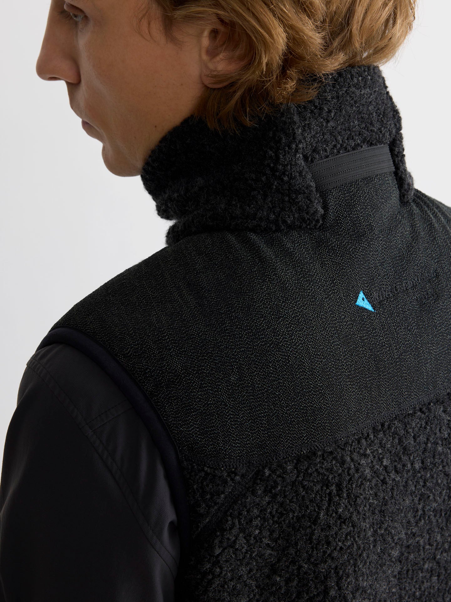 Skoll Vest Raven Lサイズ クレッタルムーセン ヨドバシ.com - クレッタルムーセン Klattermusen スコール