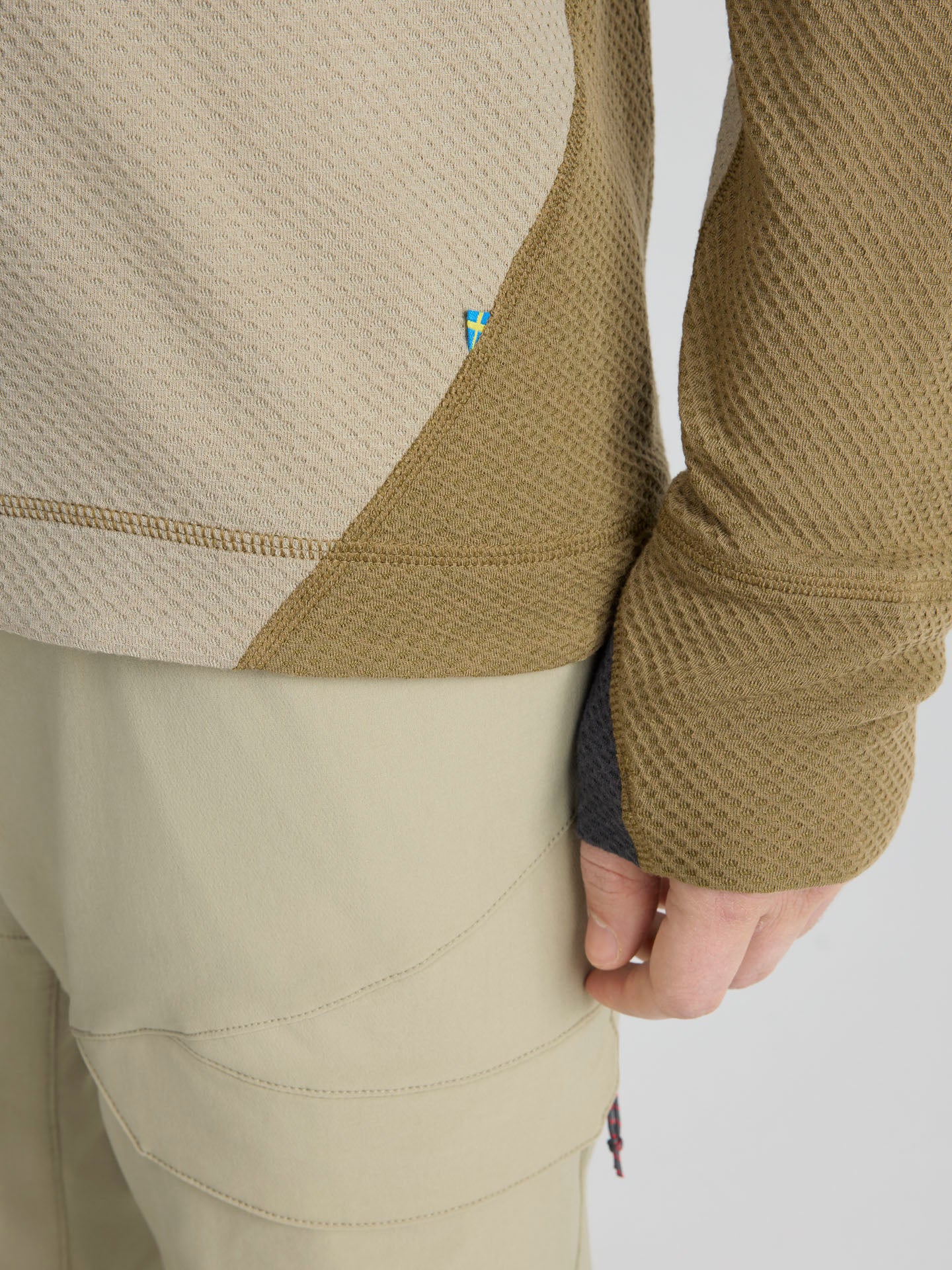 Huge Crew M's – Klättermusen Japan